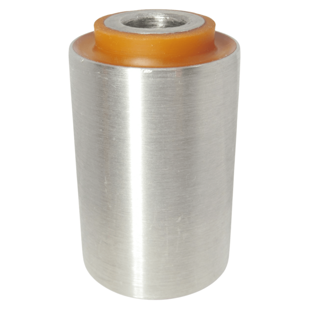 Поліуретановий сайлентблок переднього нижнього важеля передній Nissan Np300 2008-2015