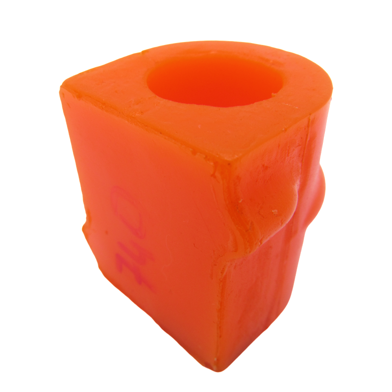 Поліуретанова втулка переднього стабілізатора Saab 9-5 2010-2012 2.0L